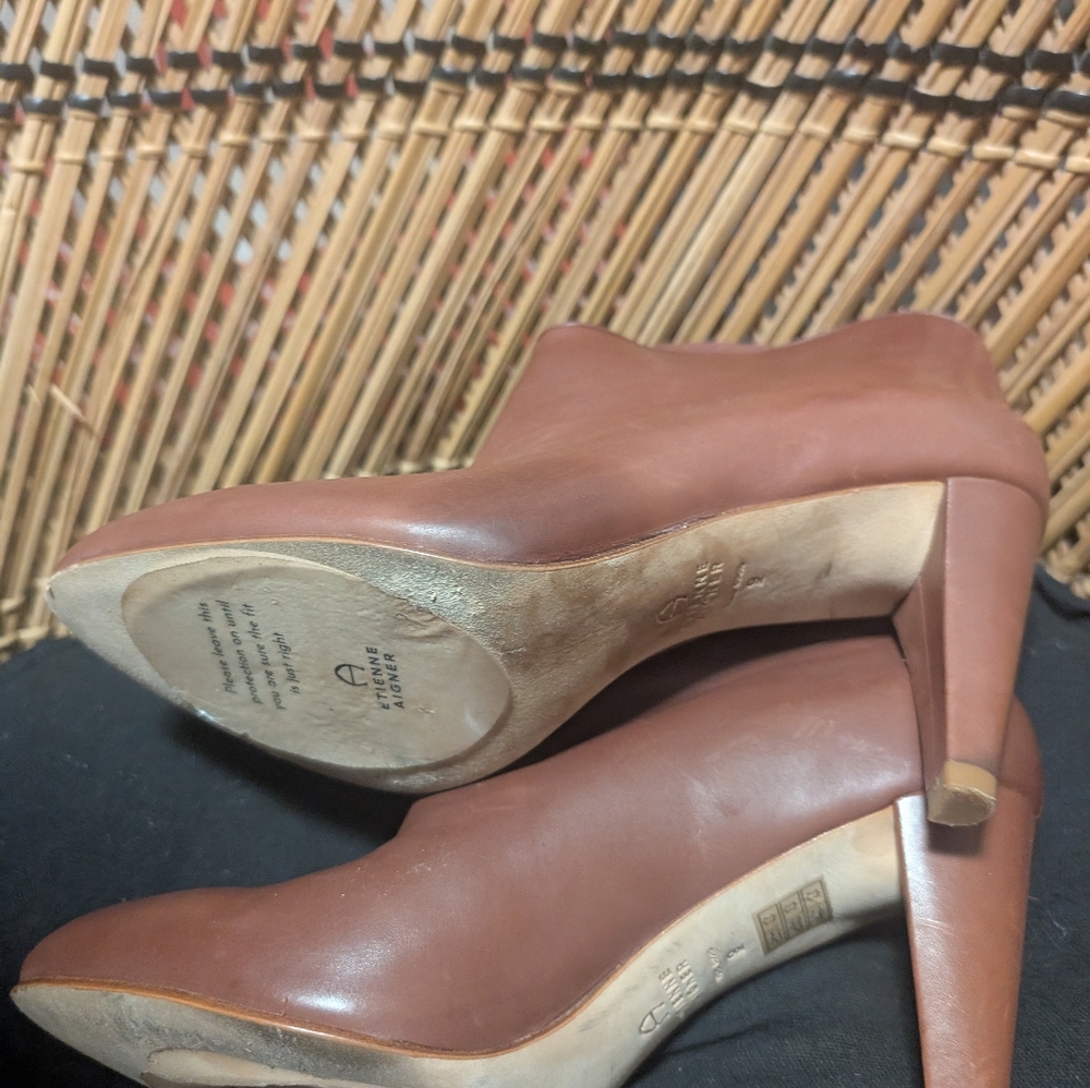 Etienne Aigner Seville Bootie Brown - Picture 7 of 15